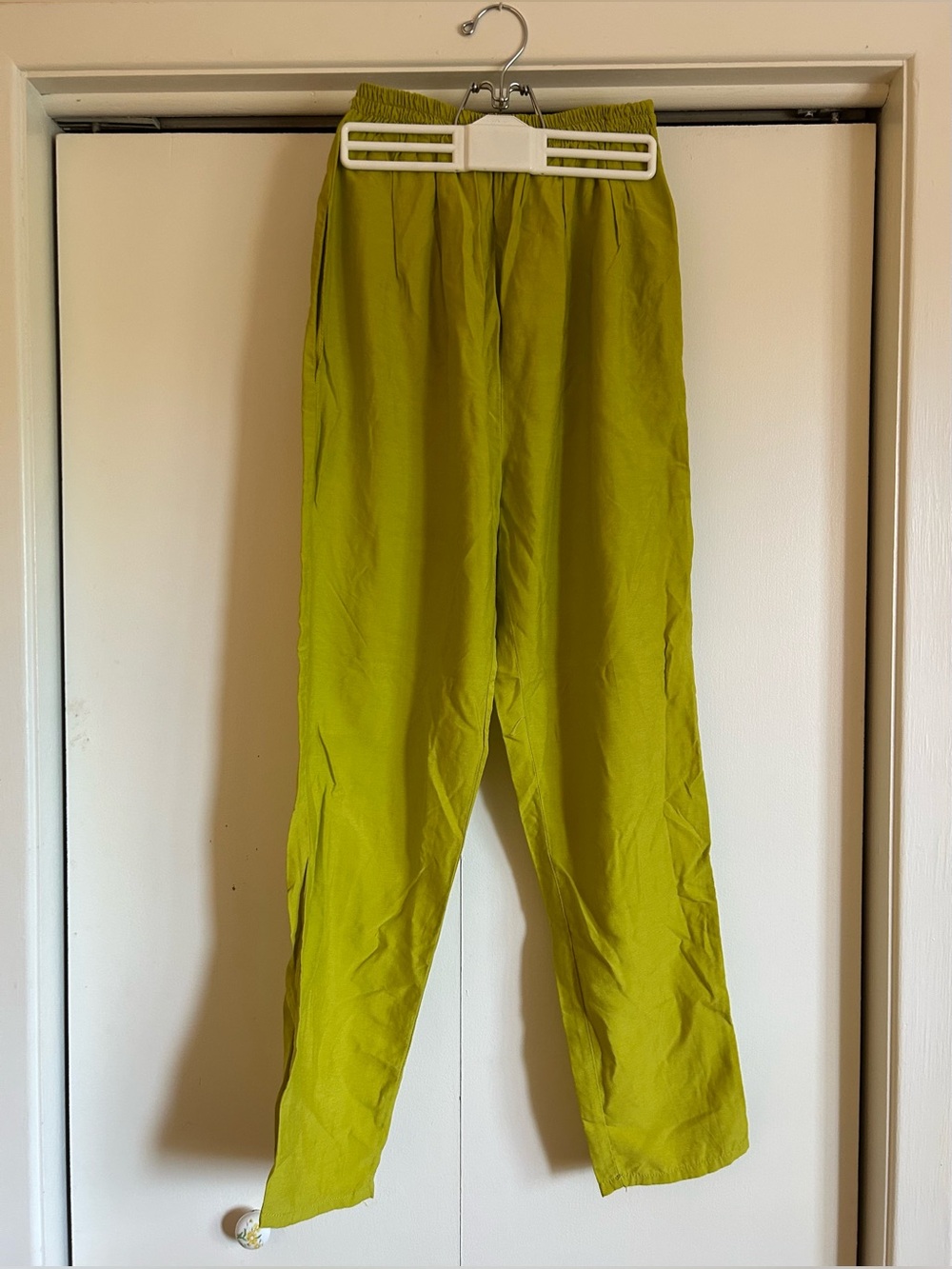 Moda Ennepi Women's Elastic-Waist Joggers in Chartreuse Green